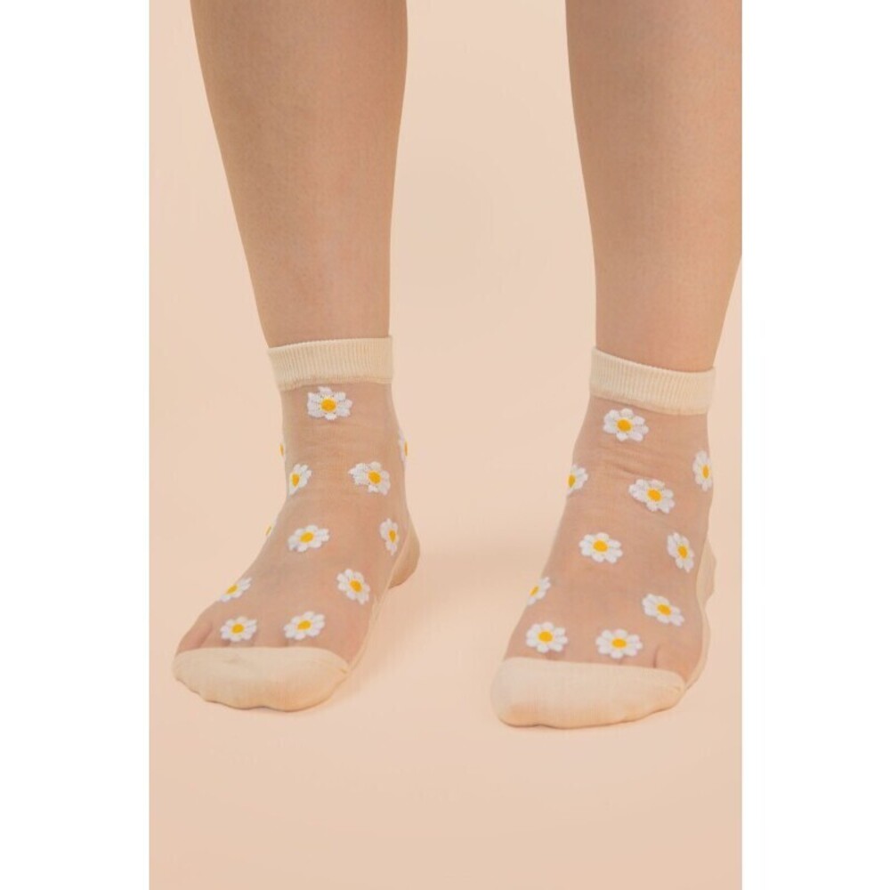SC10032A N Very J Floral Embroidered Mesh Ankle Socks Nude One Size